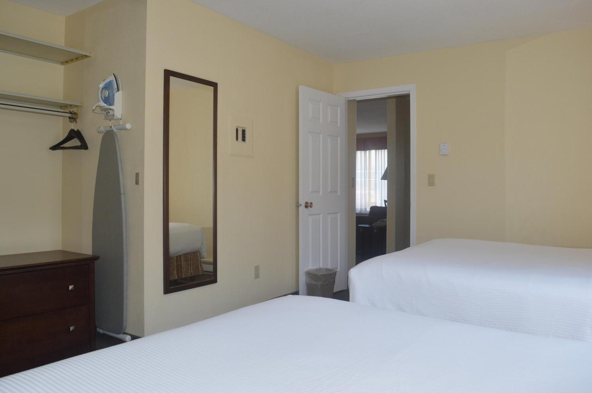 Siesta Suites 킬로나 외부 사진