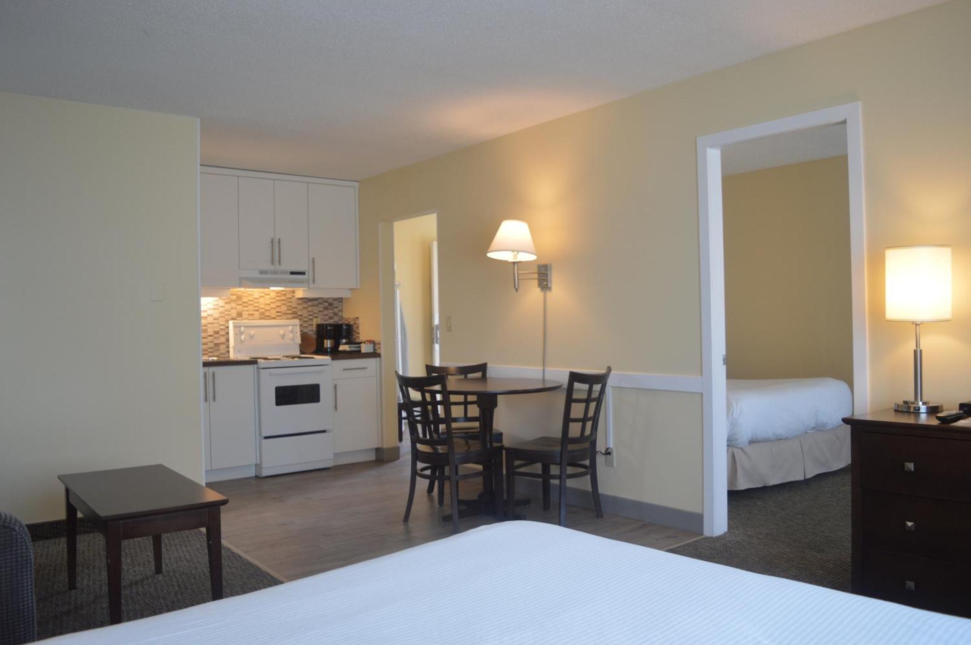 Siesta Suites 킬로나 외부 사진